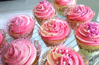 Libbie Walters' pretty pink cupcake recipe Libbie Walters' pretty pink cupcake recipe