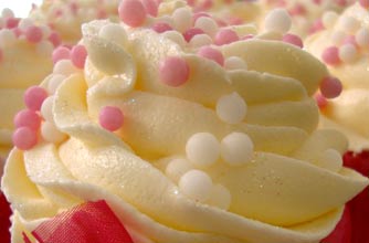 Libbie Walters' pink and vanila cupcake recipe Libbie Walters' pink and vanila cupcake recipe