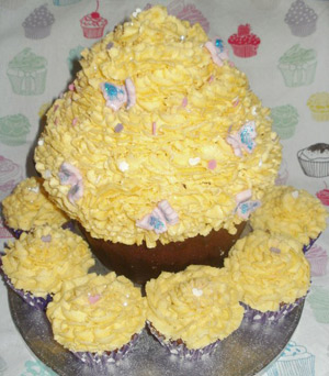 Your giant cupcakes Your giant cupcakes