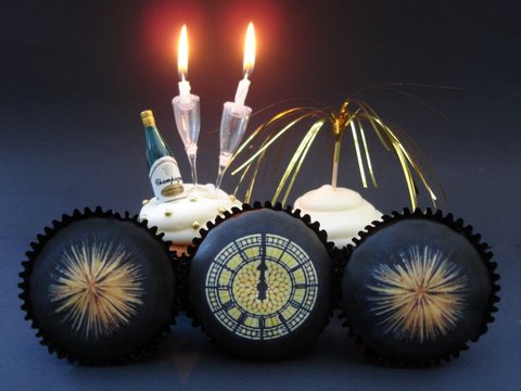 Victoria Threader's New Year cupcakes 