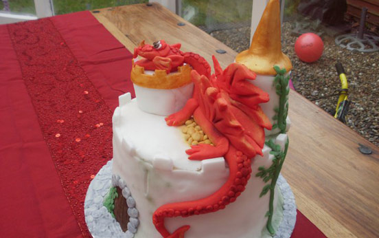 Caroline Mitchell-Wise's dragon cake Caroline Mitchell-Wise's dragon cake