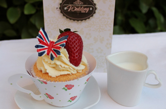 Victoria Threader's Royal Wedding cupcakes