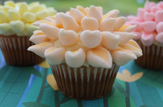 Marshmallow flower cupcakes Marshmallow flower cupcakes