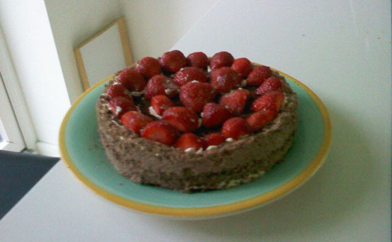 Abigal Barnes' chocolate strawberry gateau cake Abigal Barnes' chocolate strawberry gateau cake
