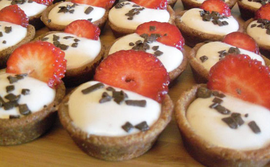 Carolyn Figg's Mini Strawberry Cheesecakes Carolyn Figg's Mini Strawberry Cheesecakes