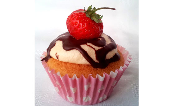 Kayleigh Jones' strawberry & buttercream dream Kayleigh Jones' strawberry & buttercream dream