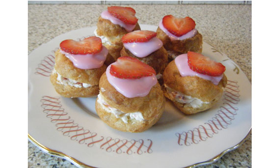 Strawberry Tea profiteroles Strawberry Tea profiteroles