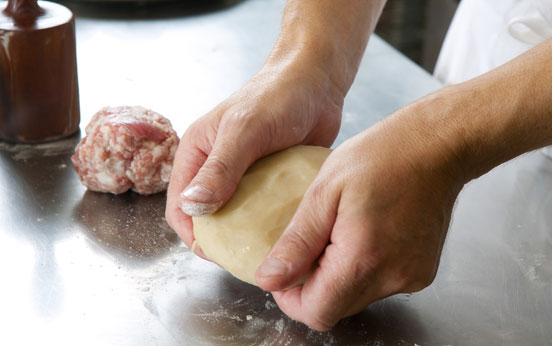 How to make a pork pie How to make a pork pie