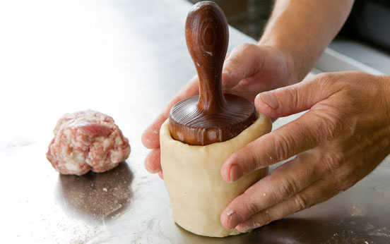 How to make a pork pie How to make a pork pie