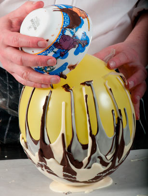 How to make a chocolate bowl How to make a chocolate bowl