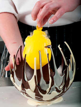 How to make a chocolate bowl How to make a chocolate bowl