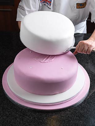 Woman's Weekly's Cake Of The Century Woman's Weekly's Cake Of The Century