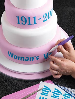 Woman's Weekly's Cake Of The Century Woman's Weekly's Cake Of The Century