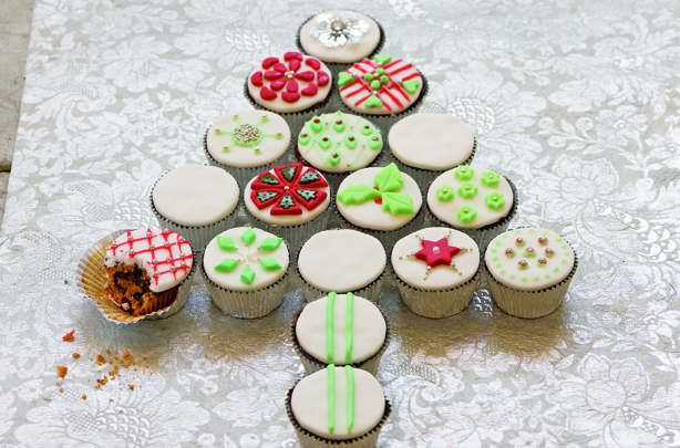 Mini fruit cakes Mini fruit cakes