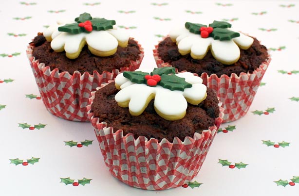 Christmas pud cupcakes Christmas pud cupcakes
