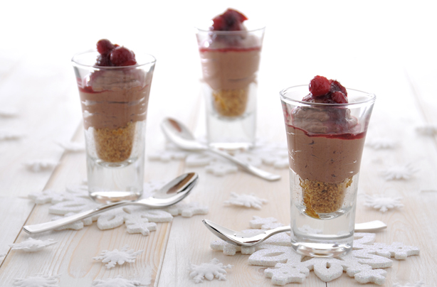 Chocolate and Cranberry Cheesecake Shots Chocolate and Cranberry Cheesecake Shots