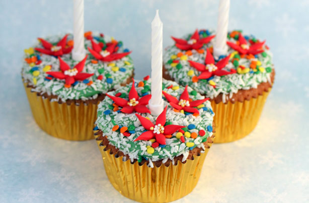 Victoria Threader's mincemeat cupcakes with coconut snow Victoria Threader's mincemeat cupcakes with coconut snow