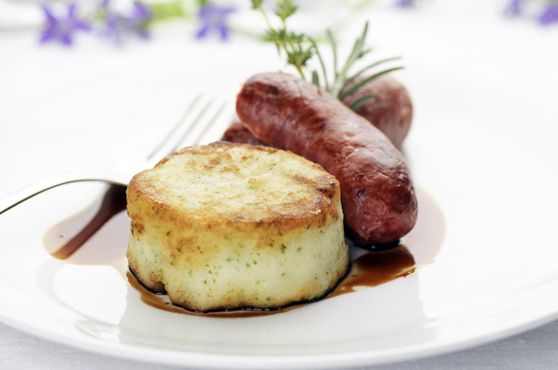 Horseradish potato cakes