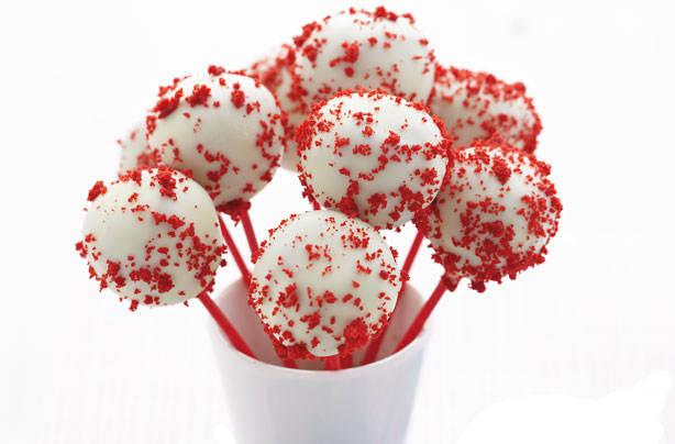 Red velvet cake pops