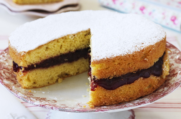 Paul Hollywood's Victoria sponge recipe goodtoknow