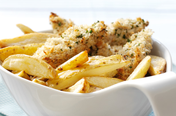 Lemon and parsley chicken with chips