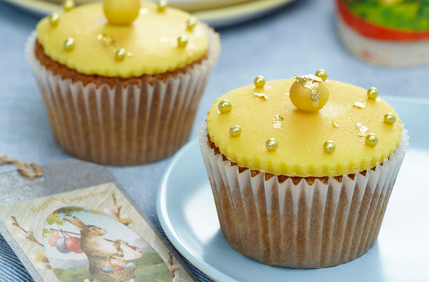 Simnel Cupcake Simnel Cupcake