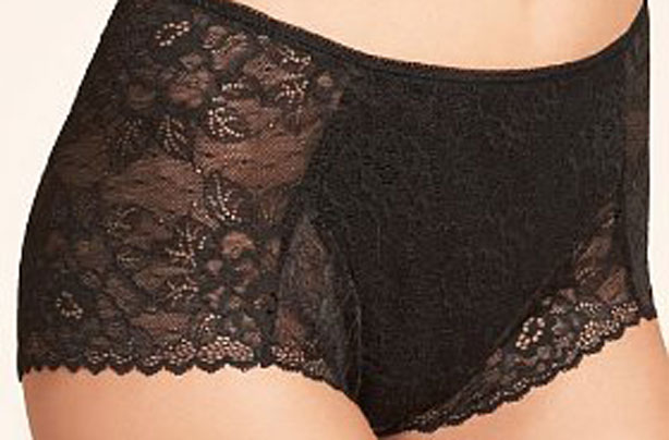 How to dress to hide a wobbly tummy: Tummy trimmer