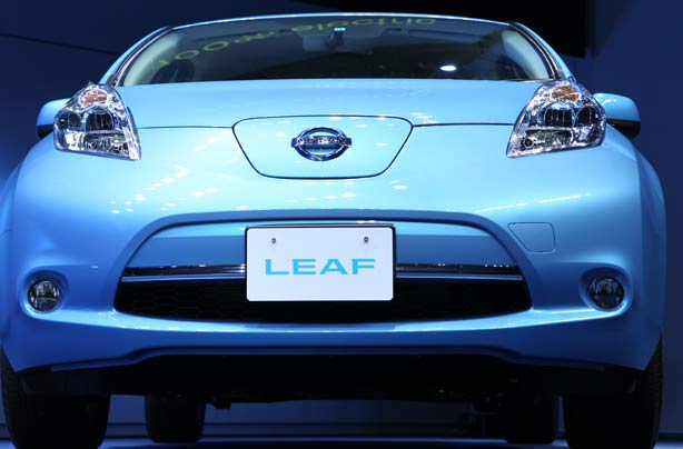 How much does a nissan leaf cost to buy #2