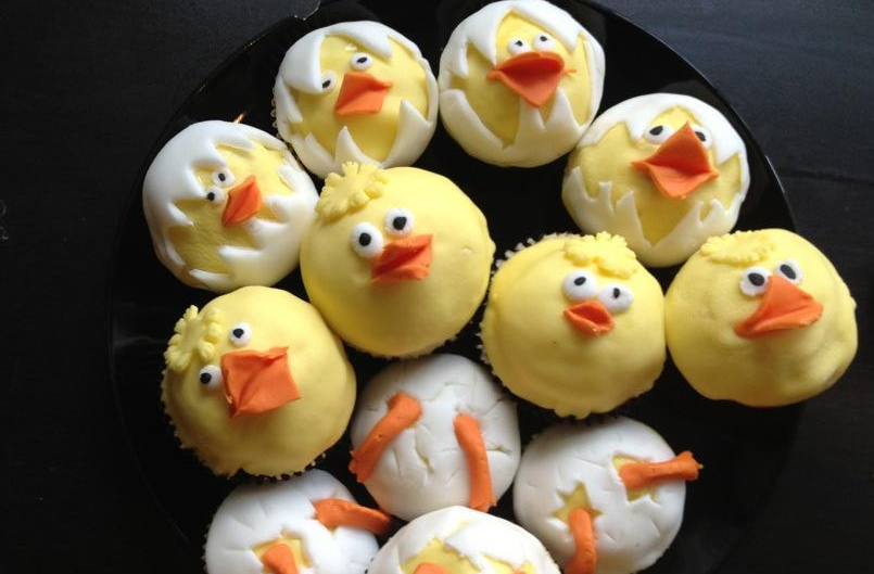 Caroline's Easter chick cupcakes Caroline's Easter chick cupcakes