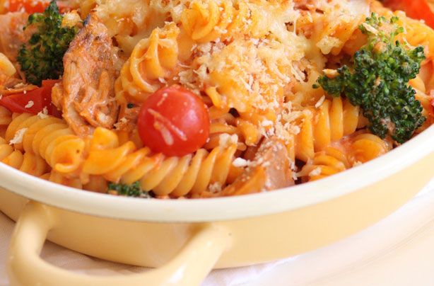 Tuna and broccoli pasta bake Tuna and broccoli pasta bake