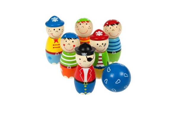 50 outdoor toys for summer: Pirate Skittles Playset 50 outdoor toys for summer: Pirate Skittles Playset
