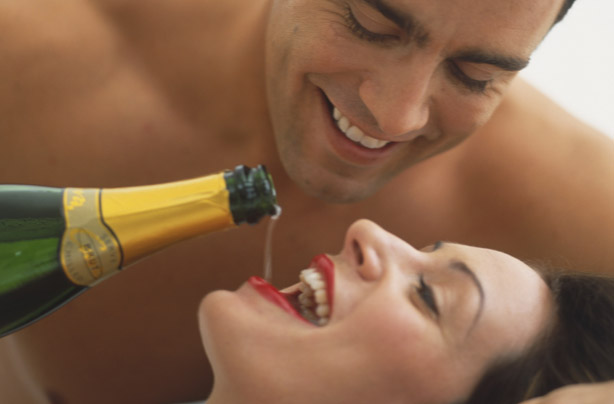 Use food or drink in the bedroom Use food or drink in the bedroom