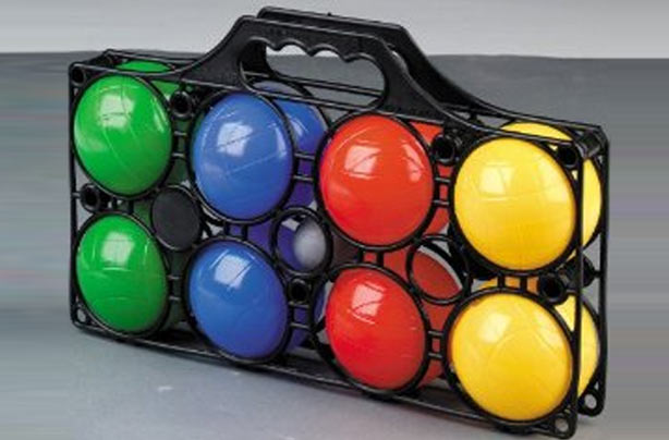 50 outdoor toys for summer: Mookie boule set 50 outdoor toys for summer: Mookie boule set