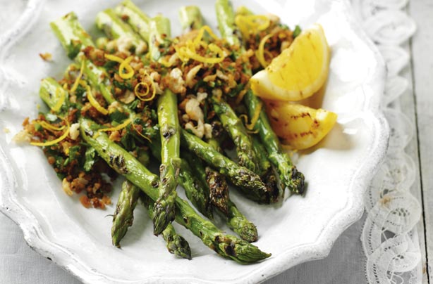 Asparagus with lemon crumbs Asparagus with lemon crumbs