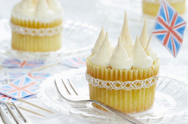 Queen of pudding cupcakes Queen of pudding cupcakes
