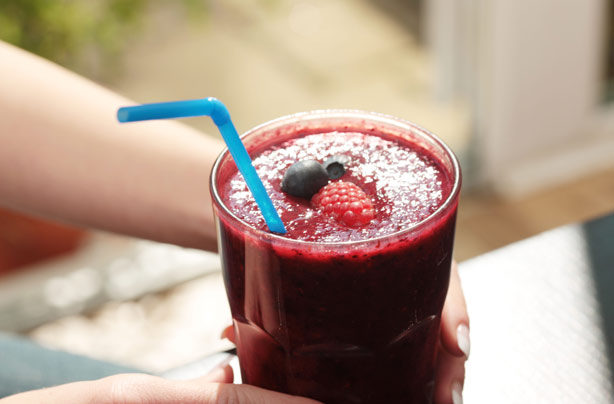 Household gadgets: Smoothie maker Household gadgets: Smoothie maker