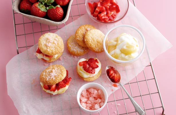 Summer Berry Buttons Summer Berry Buttons