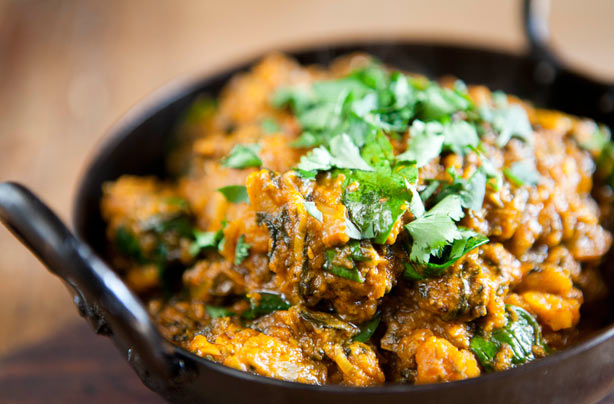 Chicken and spinach masala