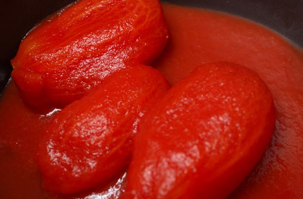 Supermarket value products: Tinned tomatoes Supermarket value products: Tinned tomatoes