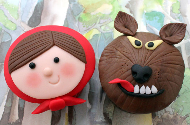 Little Red Riding Hood cupcakes