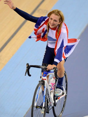 Laura's to hot to Trott Laura's to hot to Trott
