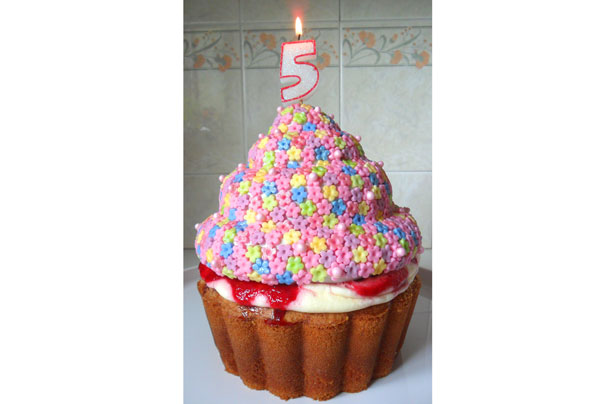 goodtoknow's 5th birthday cake competition goodtoknow's 5th birthday cake competition
