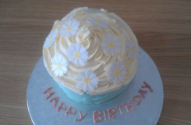 goodtoknow's 5th birthday cake competition goodtoknow's 5th birthday cake competition