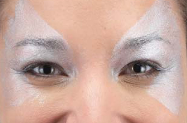 Spider mask face paint step 1: for the base Spider mask face paint step 1: for the base