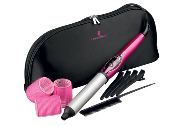 How to use a curling wand