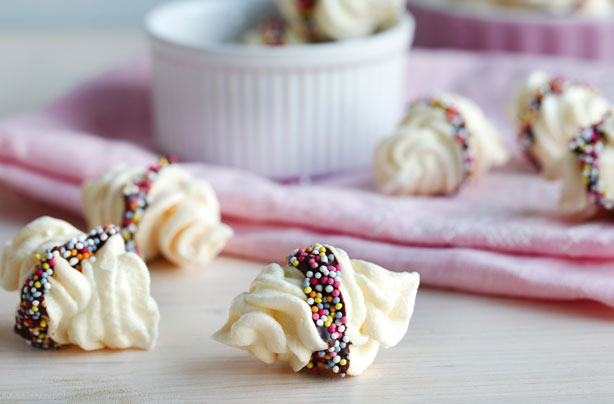 Pretty meringues Pretty meringues