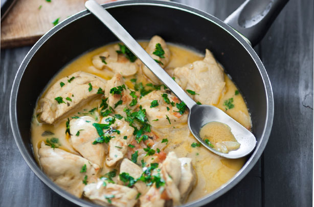 Creamy coconut chicken curry