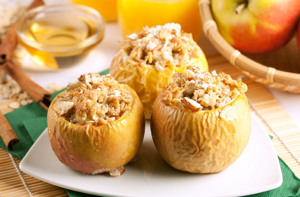 Baked apples with crumble topping Baked apples with crumble topping