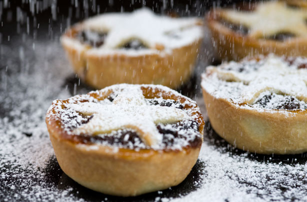 Orange and cranberry mince pies