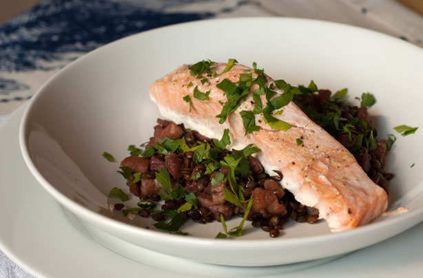 Baked salmon with pancetta and lentils Baked salmon with pancetta and lentils
